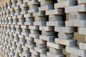 青砖围墙——传统建筑建材的典雅守护者